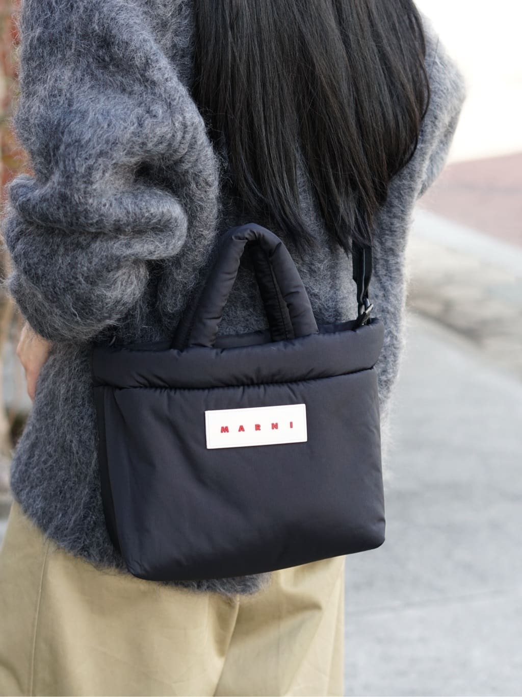 MARNI(マルニ) - Puff(パフ)トート | サイズ感・内容量など実用性を