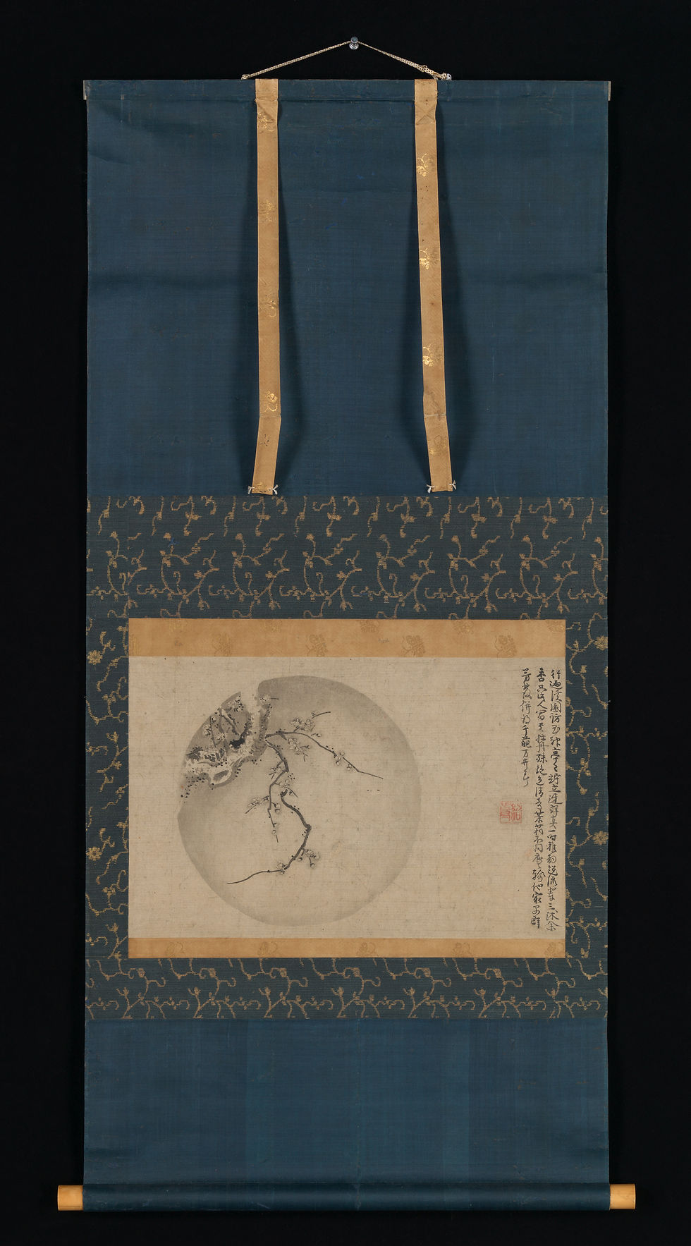墨に五彩あり：水墨画の梅