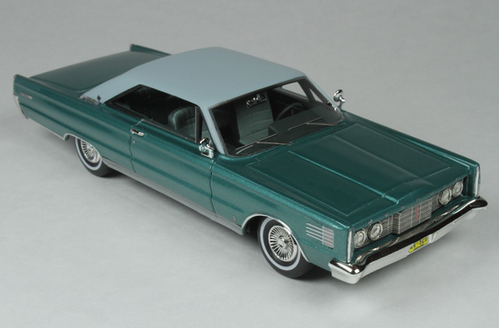 GC-008 A 1965 MERCURY PARK LANE MARAUDER Ocean Turquoise