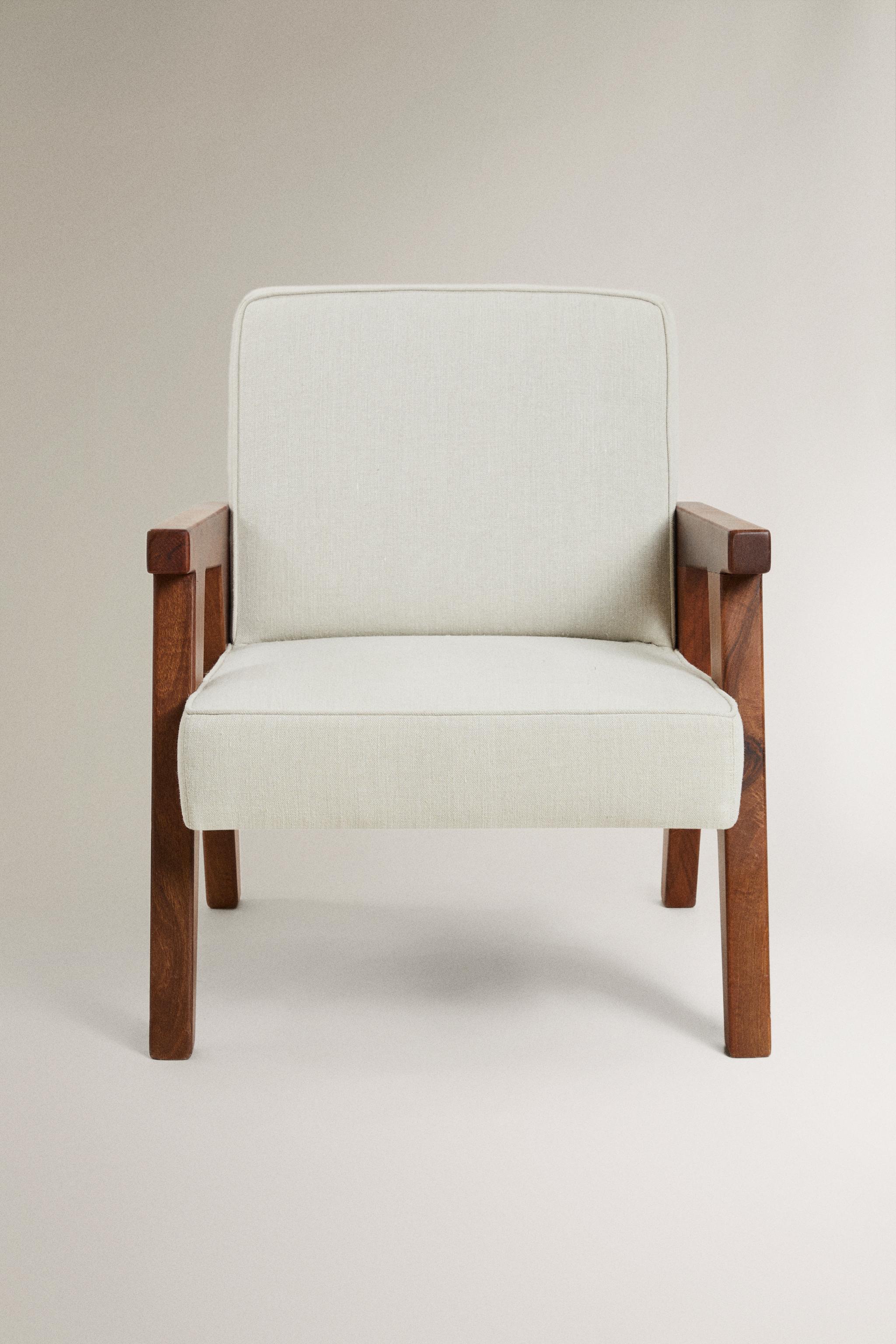 ZARA HOME BY BLASCO ウォルナット アームチェア - エクリュ | ZARA