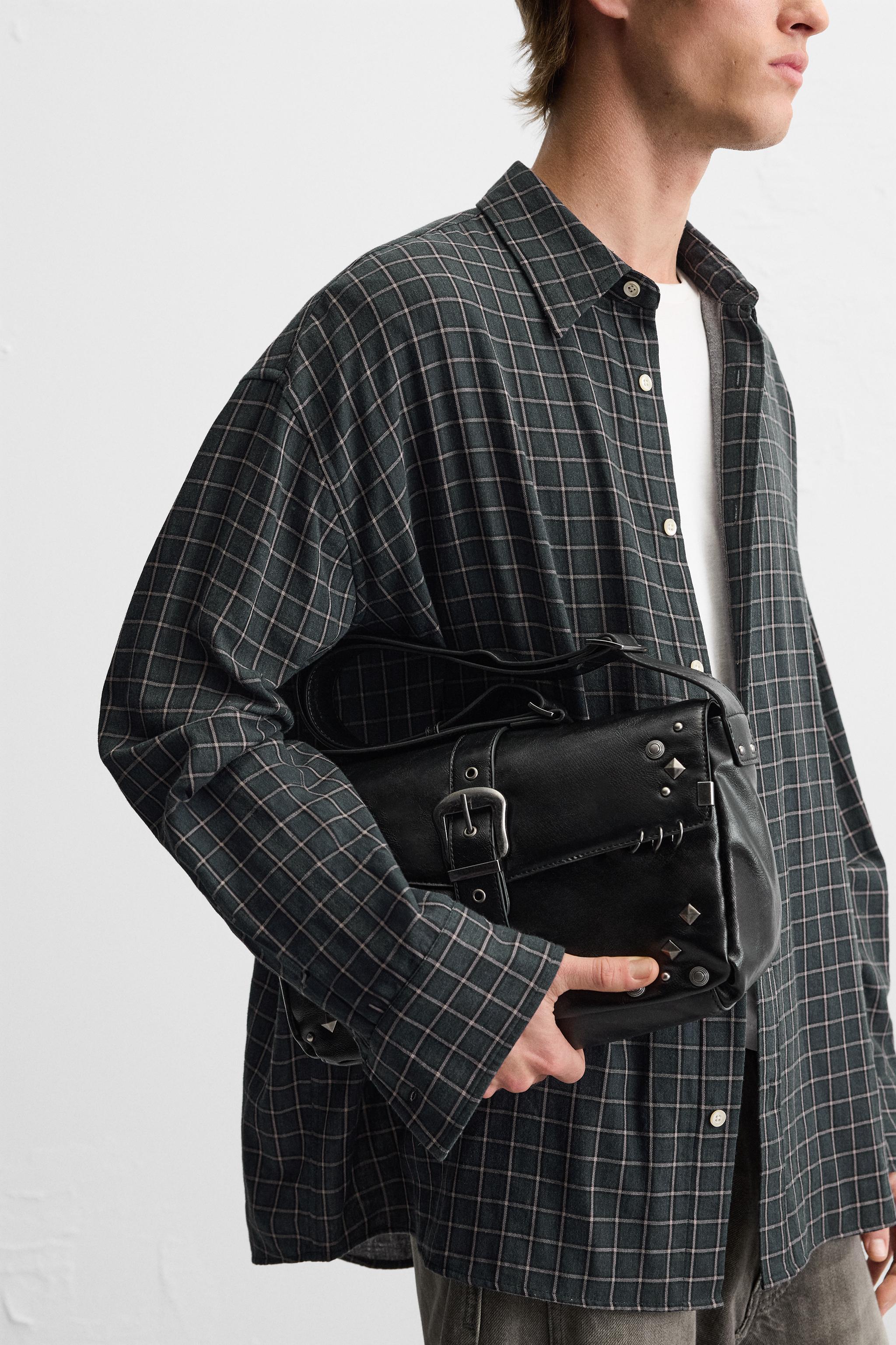 ZARA ボディバッグ 定価2万円⭐︎着画あり ZARA ボディバッグ 定価2