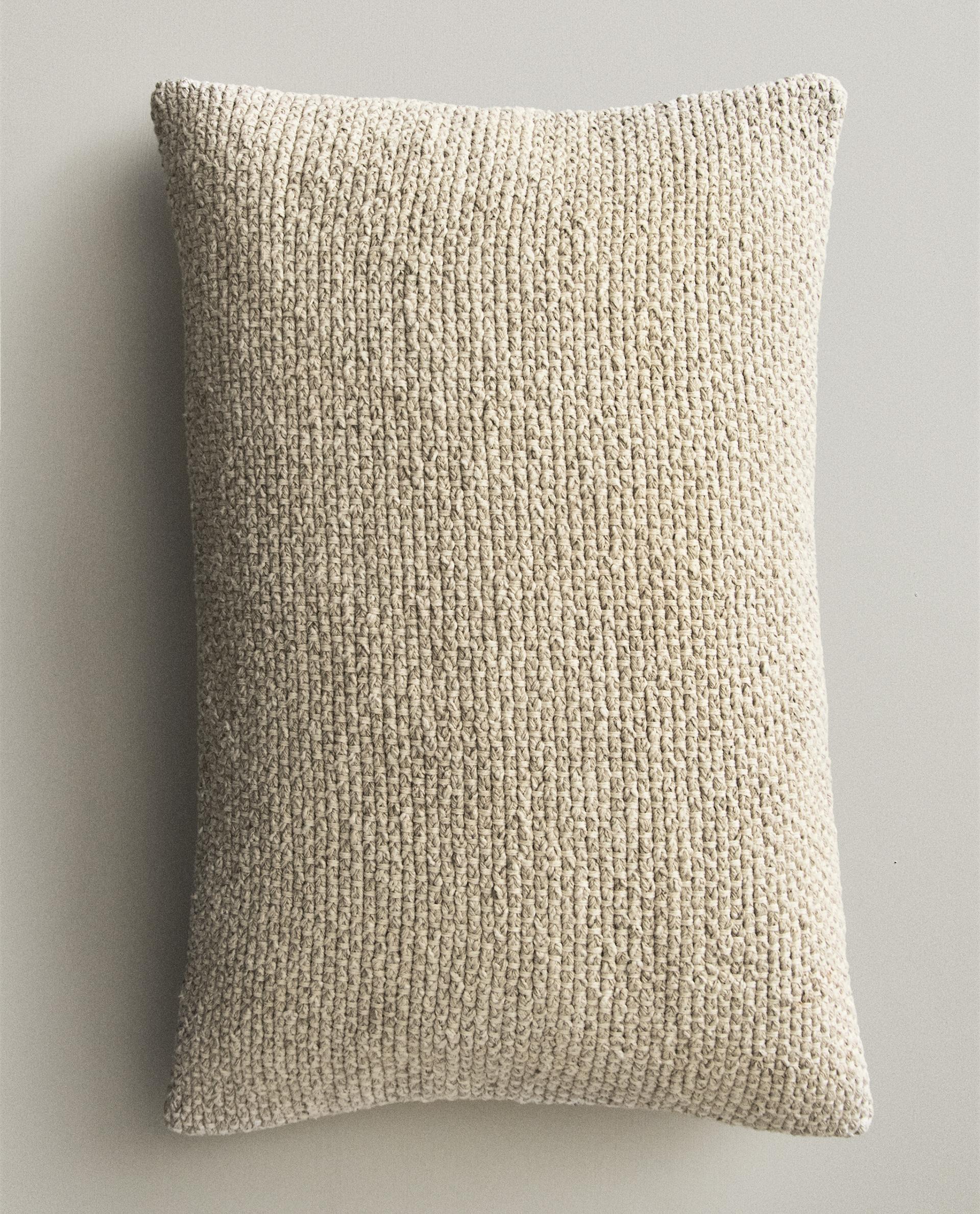 編み込み クッションカバー | Zara Home 日本/Japan