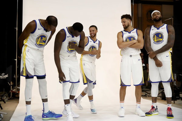 2017-2018 Golden State Warriors ボブルヘッド 2017-2018 Golden