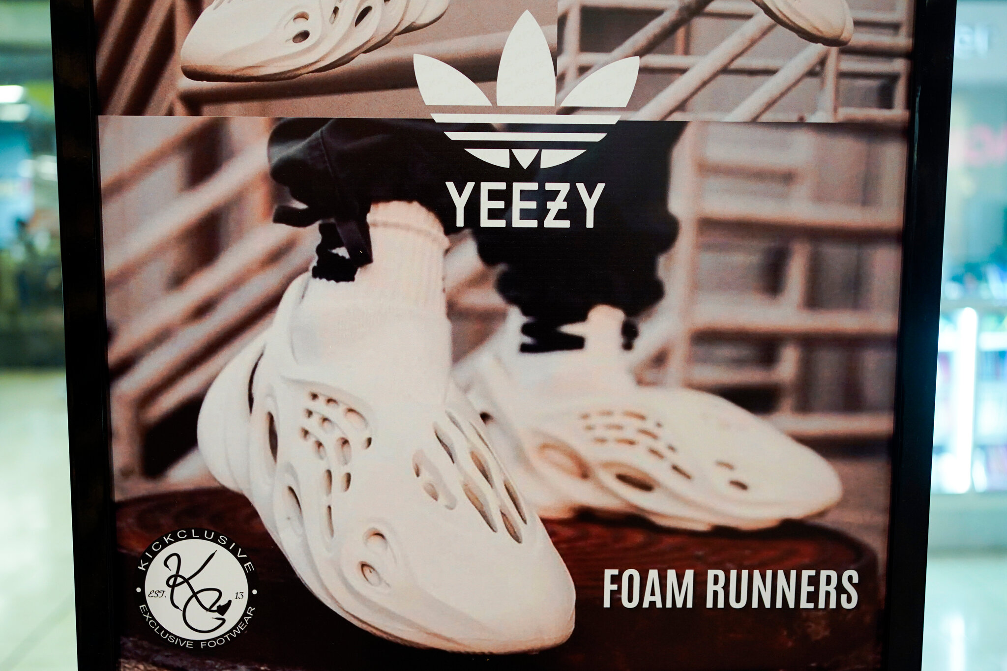 趣味 Ye kanyewest hypebeast issue 33 趣味 Ye kanyewest hypebeast