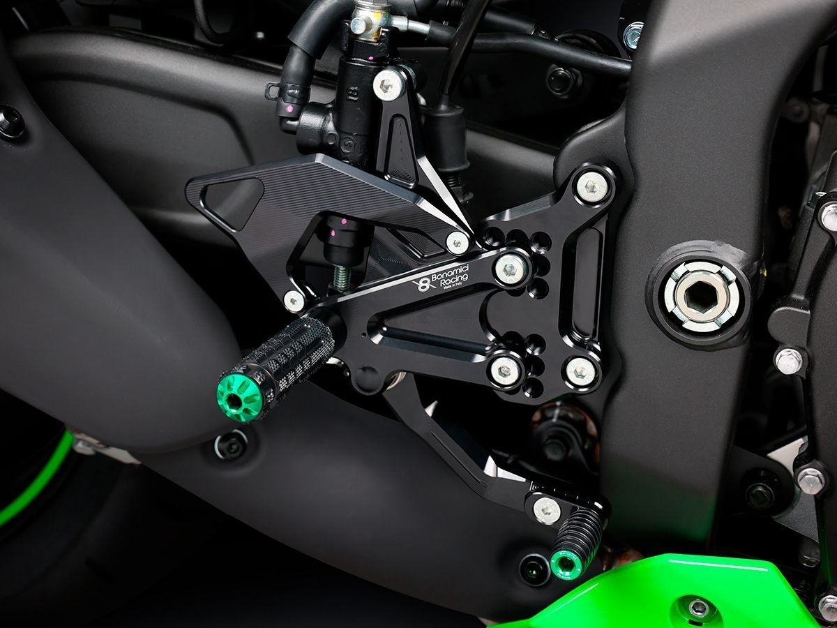 K022 BONAMICI RACING ADJUSTABLE REAR SETS KIT KAWASAKI ZX-4R / RR