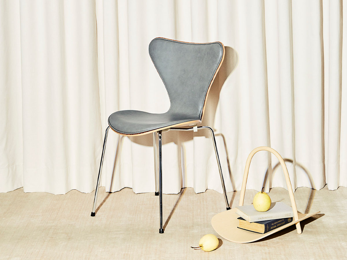 FRITZ HANSEN SERIES 7 / フリッツ・ハンセン セブンチェア フロント