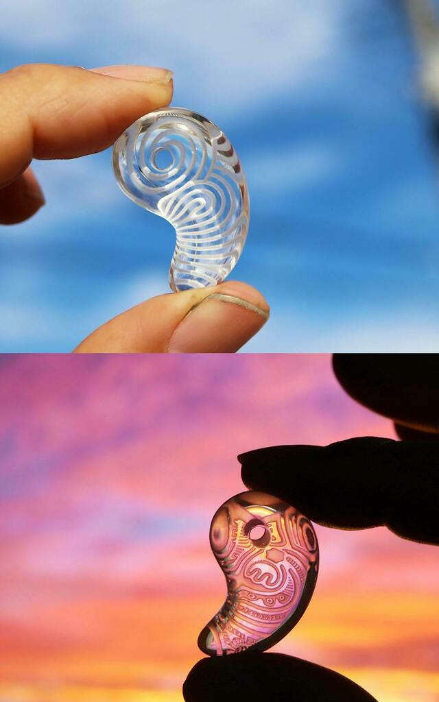 神秘の美しさ】縄文時代の土器文様を水晶に刻む“勾玉” のアミュレット