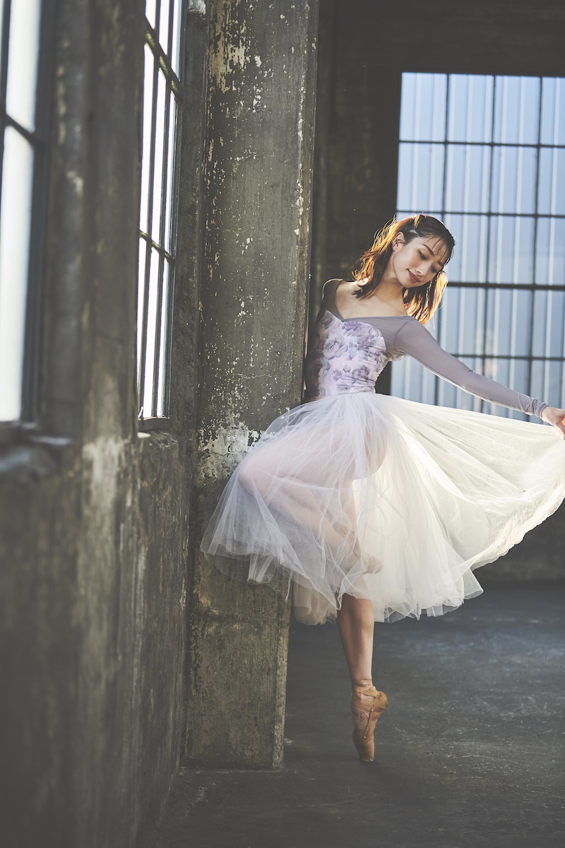 stina / type V lucky / blurred flower pink