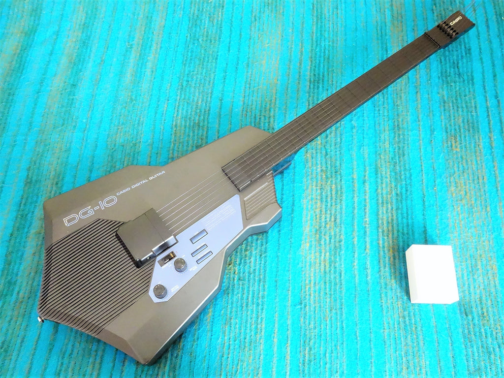 CASIO DG-10 Digital Guitar Synthesizer w/ AC Adapter - Pickup