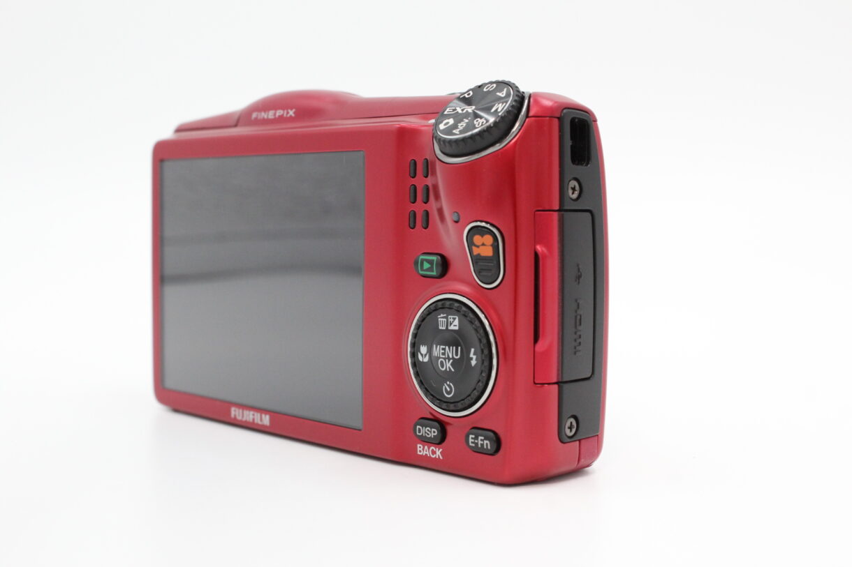 富士フイルム FINEPIX F820 EXR [RED] 中古•美品 FinePix F820EXR