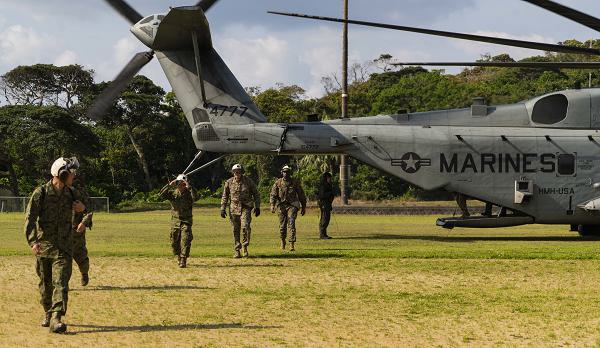 HUNTING MINES WITH THE STALLION - Support Our Troops