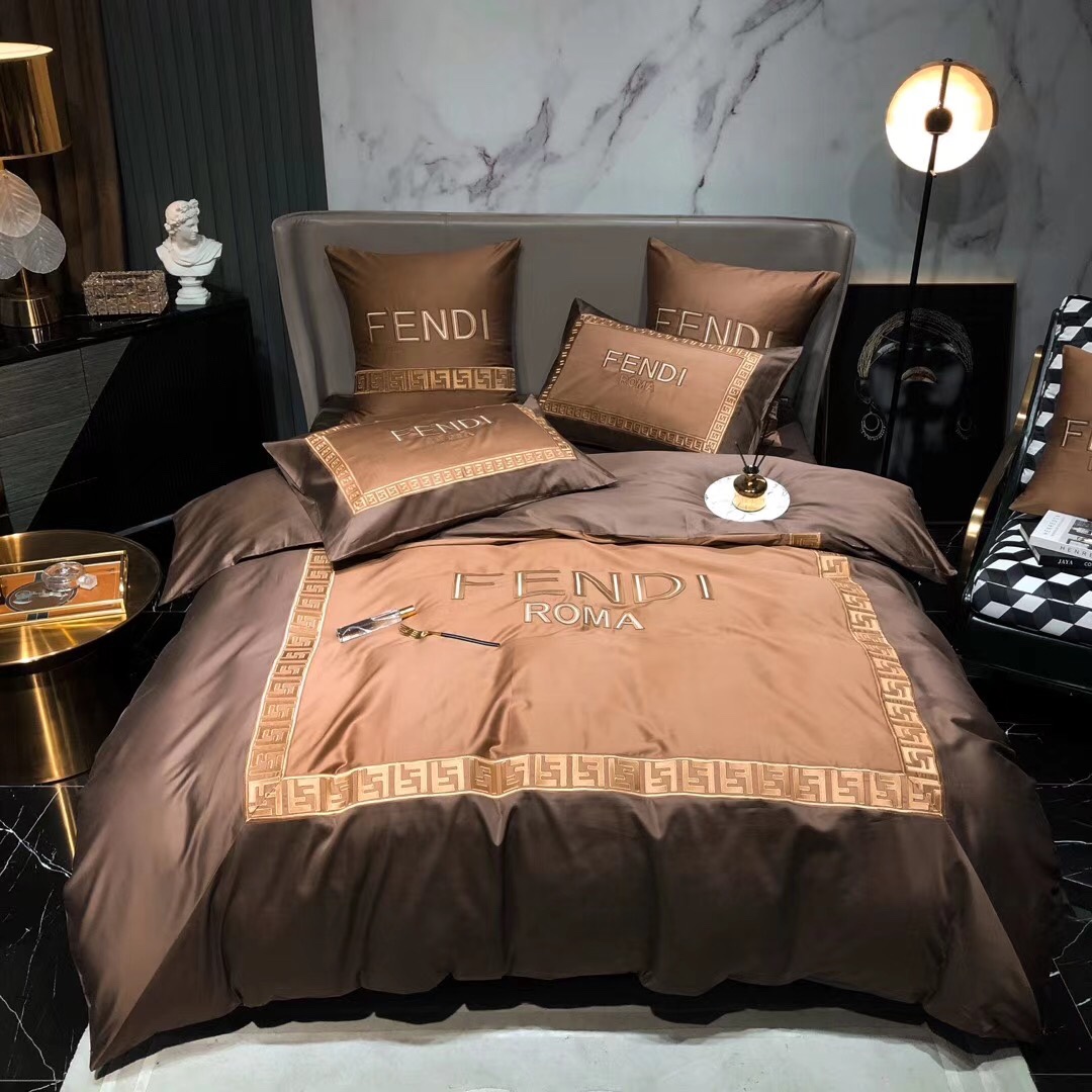 FENDI 綿・羊毛100%高級掛け布団 150cmx200cm