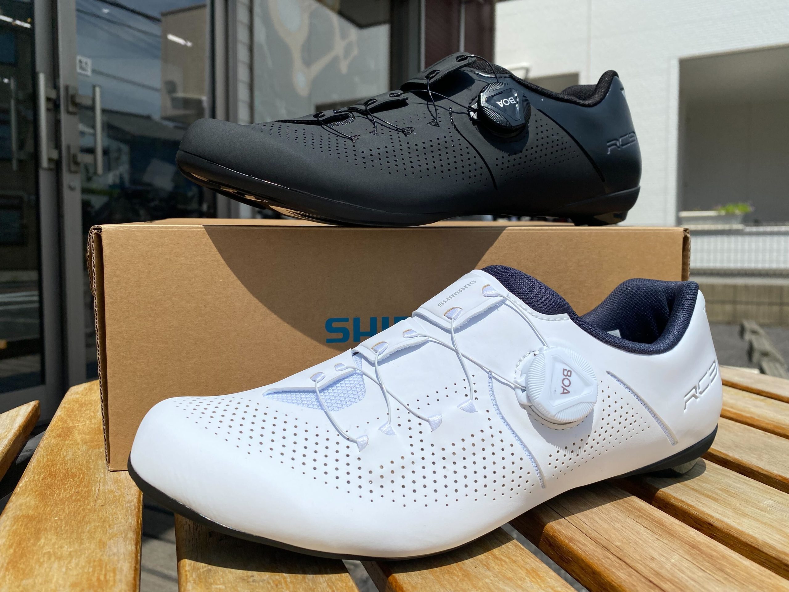 SHIMANO RC3 シューズ 43 ホワイト SHIMANO RC3がモデルチェンジ