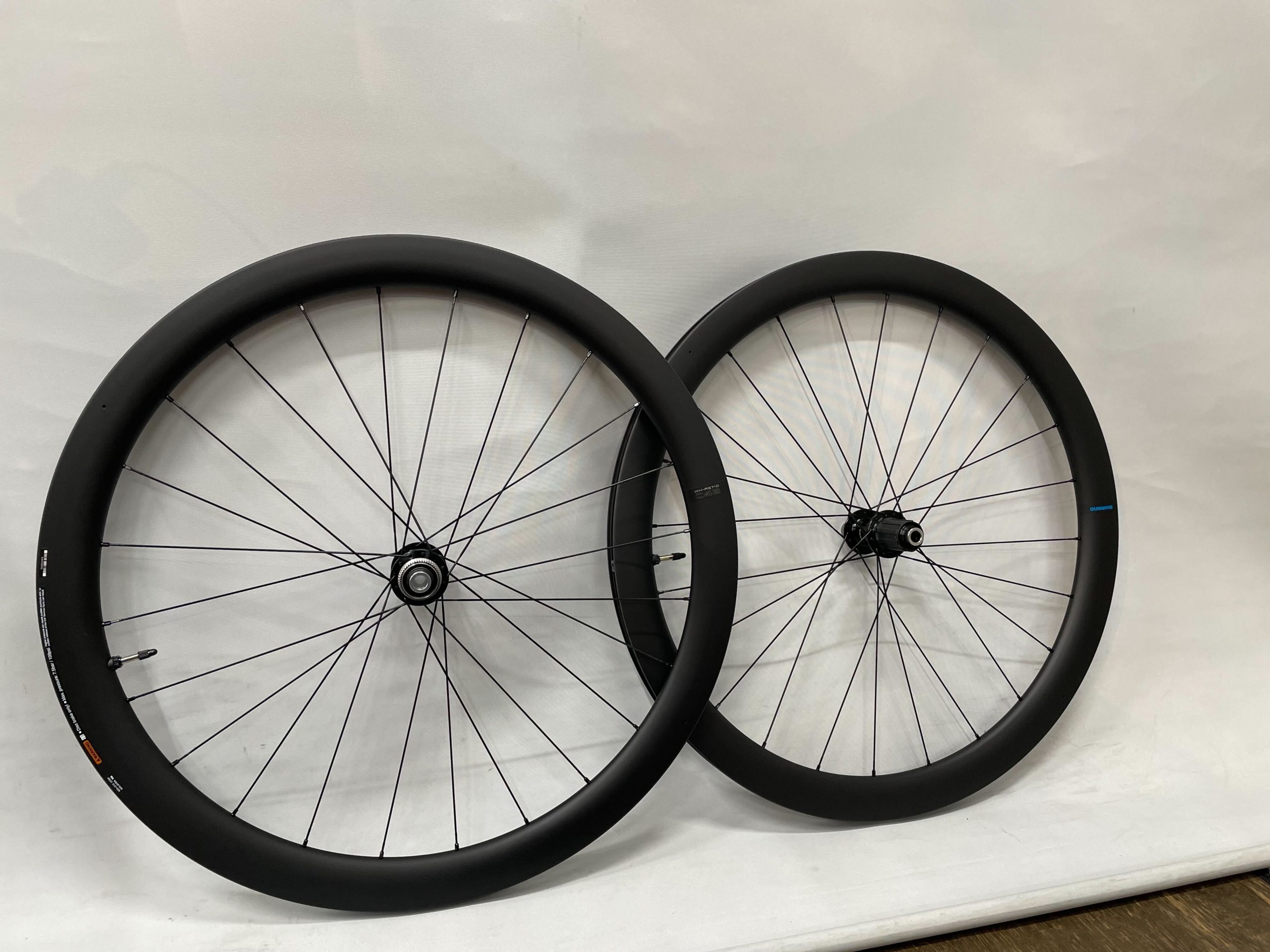 ロードバイクホイールセット 700C 【BONTRAGER】完組ホイール700C