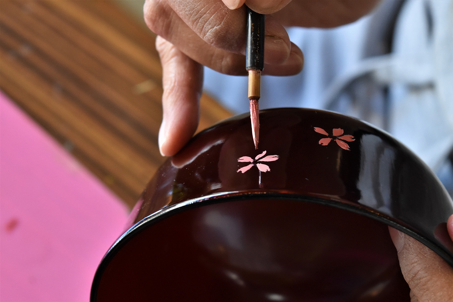 うるみ工芸の観光ガイド (岩手県盛岡市中央通2-9-23)| NAVITIME Travel